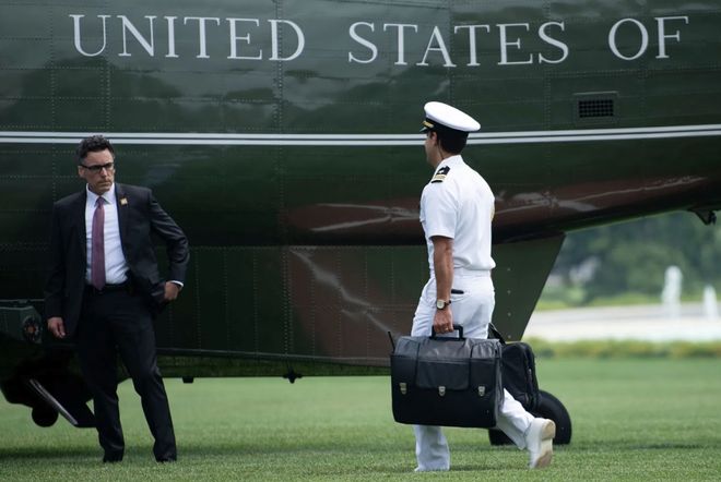 总统「同款」手提箱只需6万8凯发网址每个CEO都需要一个(图1)